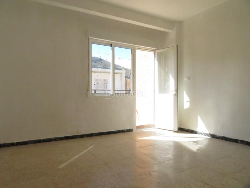 Foto f2e96366-2ef1-49cb-823b-dcb61662fd75. Maison jumelée avec cheminée parking dans Perín Cartagena