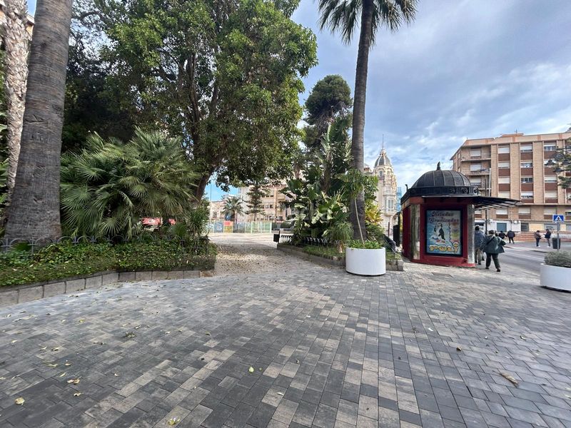 Foto f7191fda-f57b-4670-93d7-daee90a15045. Edificio en Casco Antiguo Cartagena