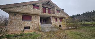 Xalet a Pino de Tormes (El). Exclusivo chalet en pino de tormes.