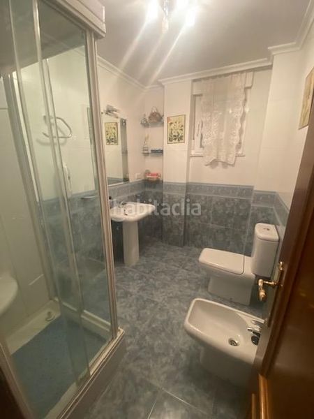 Foto 31a2905f-7caf-44c7-b786-8d916f1e4573. Casa aparellada amb calefacció aparcament piscina a Santa Marta de Tormes