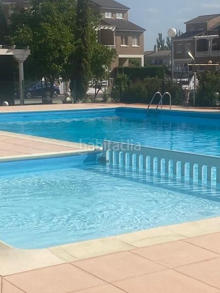 Foto cb9e2b41-2c2f-47d3-b746-28a7f2314a7b. Casa aparellada amb calefacció aparcament piscina a Santa Marta de Tormes