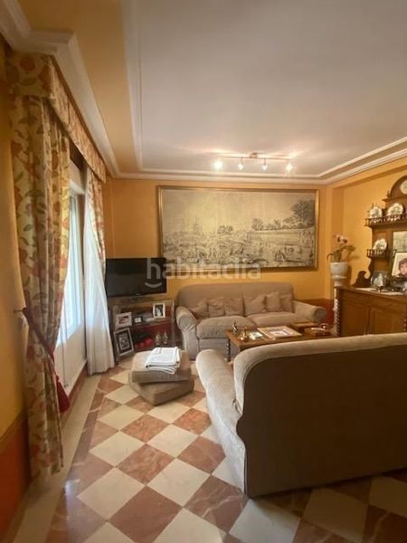 Foto d0de470b-04a8-4bf6-9031-f477a3895adf. Casa aparellada amb calefacció aparcament piscina a Santa Marta de Tormes