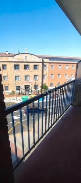 Foto 13e6ed9d-48d5-4c2b-a6c1-c9d5aafd81e3. Alquiler piso en calle tomillar 8 exclusivo estudiantes!!..junto al campus..calefacción central. 4 dormi en Salamanca