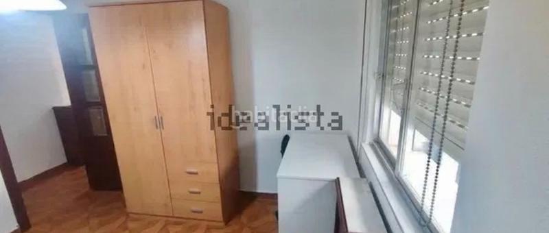 Foto 4e2ff542-2812-4c22-9076-5e2a2f9fc508. Alquiler piso en calle tomillar 8 exclusivo estudiantes!!..junto al campus..calefacción central. 4 dormi en Salamanca