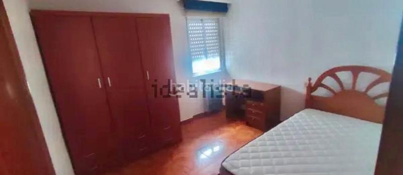 Foto b33c0c2b-f6a7-4f4b-8cff-79a6722f82a9. Alquiler piso en calle tomillar 8 exclusivo estudiantes!!..junto al campus..calefacción central. 4 dormi en Salamanca