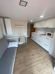 Alquiler Estudio en Calle concejo 12. ¡apartamento en pleno centro con gran terraza para una sola pers