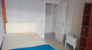 Location Appartement à Calle primero de mayo 20. Estudiantes chicassssss!!!..calefacción central!!