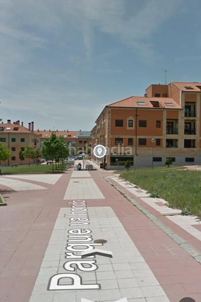 Foto da0d95a6-eb33-4588-8e30-4dd8cfcdb15c. Aparcament cotxe a Pizarrales Salamanca