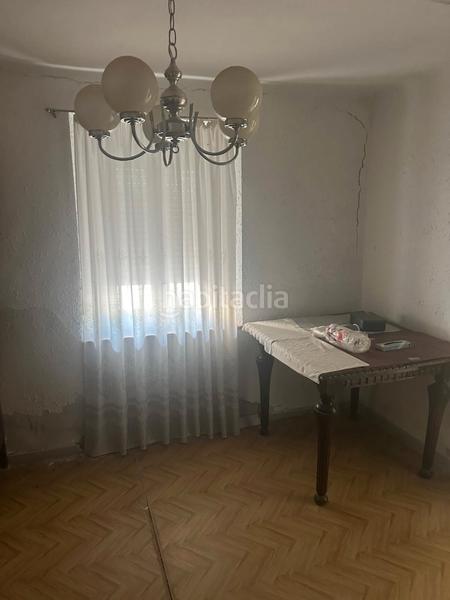 Foto 7c62a98d-846b-4b8e-bc42-ec0d7c3d615c. Casa adossada a calle caño 2 a Terradillos