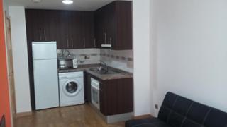 Apartament  Plaza prado de los guzmanes. Estupendo apartamento impecable, con una excelente ubicación enf