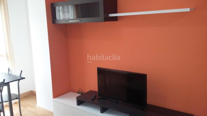 Foto d349661b-7523-4cc4-a072-38157e2e99fb. Apartamento estupendo apartamento impecable, con una excelente ubicación enfrente de la fontana (). en Santa Marta de Tormes