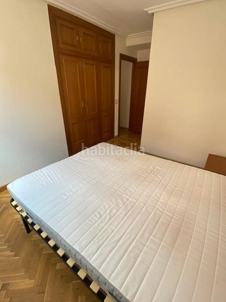 Foto 03ced09f-fe9f-459d-bdcb-85b0305298d9. Alquiler piso en calle bruma 32 profesionales!!..estupendo piso en Salamanca