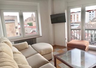 Rent Flat  Gran vía. Estudiantes curso 2025-2026. incluida la calefacción.gran vía.