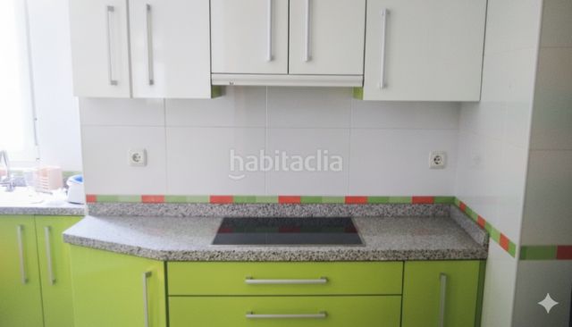Foto 6597fc3b-46e5-4224-9fc4-12be9e91dc97. Lloguer àtic amb calefacció a Garrido Sur Salamanca