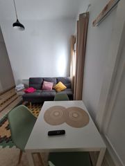 Alquiler Piso  Calle maría auxiliadora. Bonito piso en alquiler junto al corte inglés. 2 dormitorios y b