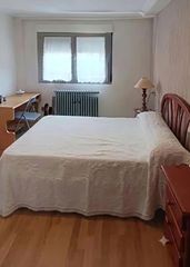 Lloguer Pis  Calle cabeza de vaca. Estudiantes curso 26-27! servicios centrales!