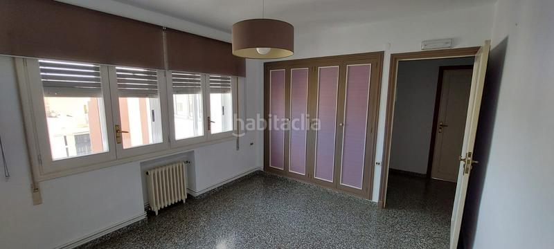 Foto b72a8c41-23cb-4a44-8f6a-99d37449c958. Piso  junto a la av. rey don jaime en Plaza Illes Columbretes Castellón de la Plana