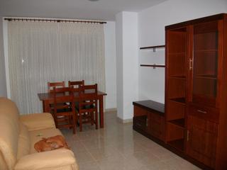 Rent Flat  Carrer de l'alcalde tàrrega. Vivienda seminueva.