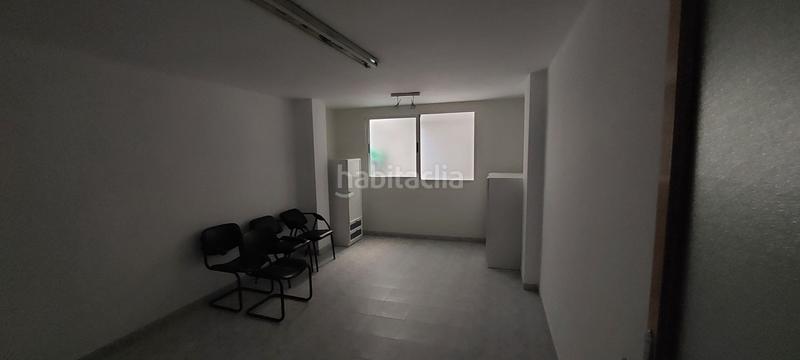 Foto f0164987-ae04-4ca9-9bac-24f6f73878d6. Locale commerciale con riscaldamento in Plaza Illes Columbretes Castellón de la Plana