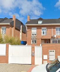 Maison jumelée à Calle géminis 45