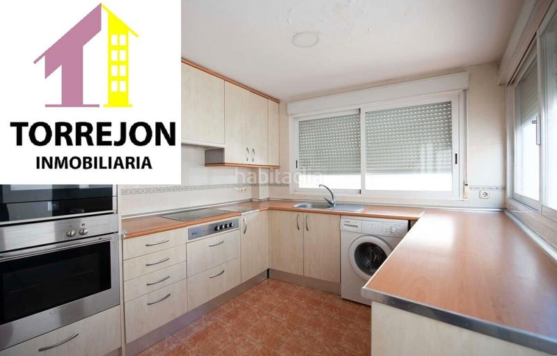 Foto d7b1bc55-dbaa-4b5e-889b-633b6111036c. Casa con riscaldamento parcheggio in Campo Real