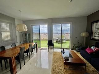 Haus en Paseo san antonio 39. Casa en venta en ciudad alta35014