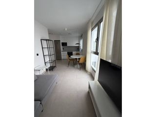 Rent Flat en Calle secretario padilla 190. Piso en alquiler en puerto canteras35010