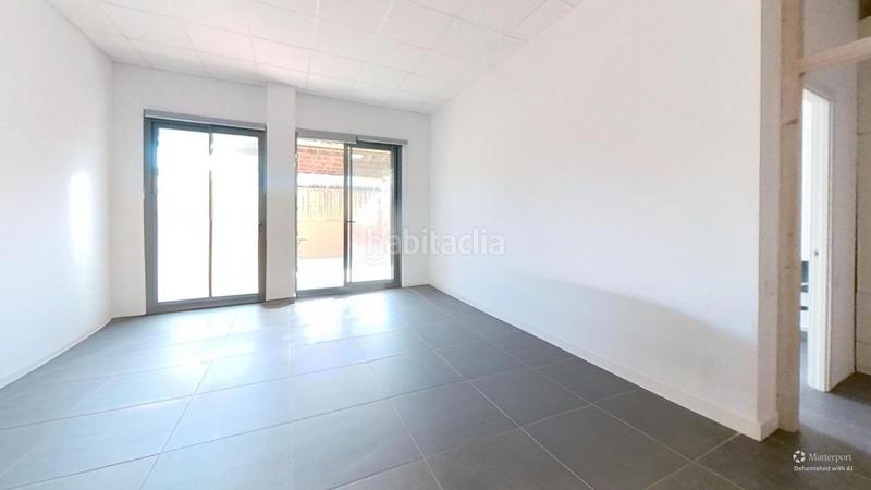 Foto e5c94838-38c4-48f9-b2c4-a2edc4d64603. Alquiler local comercial  en alquiler calle rosselló, en Granollers