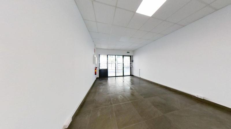 Foto fbf9dc40-0ac4-4ffd-9bf0-8ef50ae47c49. Alquiler local comercial lloguer. local comercial carrer rosselló, . 70 m2 en Granollers