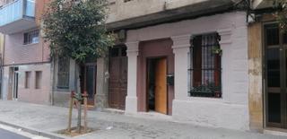 Édifice à La Torrassa. Edificio residencial en venta en rambla catalana 78.