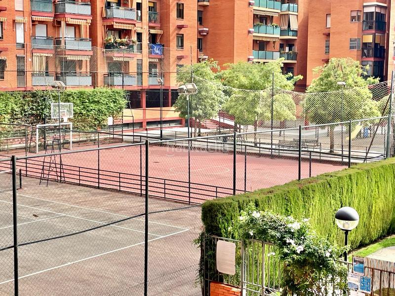 Foto 453a16bf-3cb7-472f-967c-ae6003e5deeb. Lloguer pis amb calefacció piscina a Ciudad Jardín - Zoco Córdoba