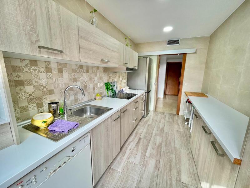 Foto d1047a75-19bc-47c8-a1ec-405ae80e90e5. Location appartement avec chauffage piscine dans Ciudad Jardín - Zoco Córdoba