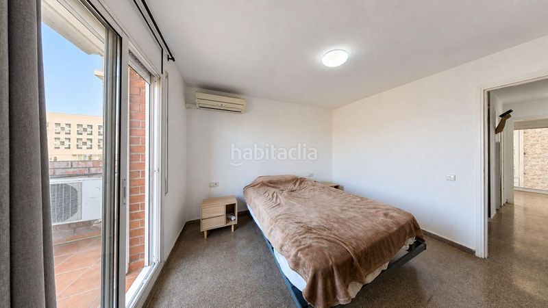Foto 2843d16d-9deb-4b7f-8383-5b487b271ffb. Casa adosada chalet pareado en venta. en Canovelles