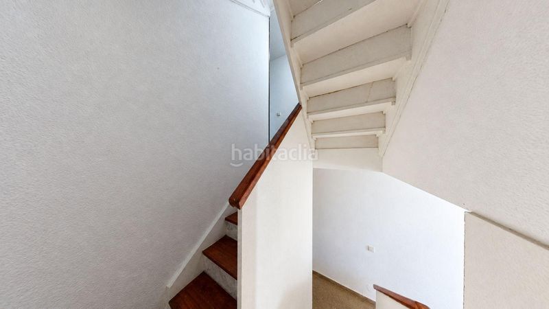 Foto 34cd3e42-6ebf-409c-ad09-6e9ded3e4379. Casa adosada chalet pareado en venta. en Canovelles