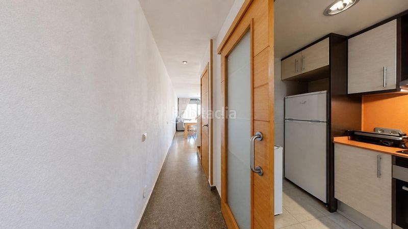 Foto 59d120b3-fbb5-46b7-926d-8e40cf9d4d9e. Casa adosada chalet pareado en venta. en Canovelles