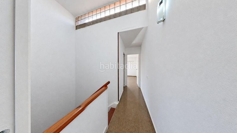 Foto 66a7b0c4-1f9a-4602-adad-3709d69321c2. Casa adosada chalet pareado en venta. en Canovelles