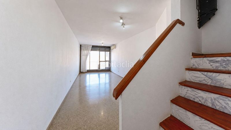 Foto 9df719b7-b51d-4c0a-8fca-aff39a4bda88. Casa adosada chalet pareado en venta. en Canovelles