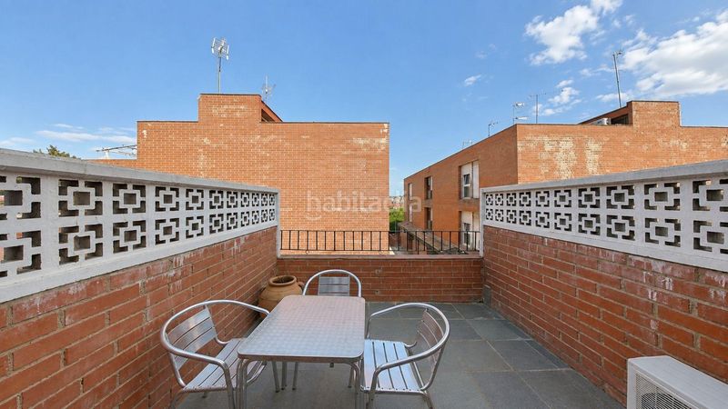 Foto d0395a04-ee89-4eaa-885b-2c3bcb813913. Casa adosada chalet pareado en venta. en Canovelles
