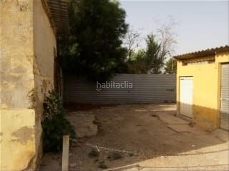 Foto 941e1a1d-9a08-4006-af87-e8cf2ea25f09. Terreny residencial a avenida doctor marañón 20a a Almoradí