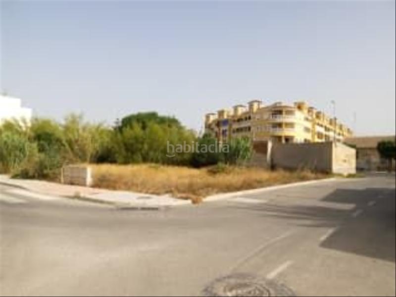 Foto c310477a-e6af-45ce-b311-3303bf9608c4. Terreny residencial a avenida doctor marañón 20a a Almoradí