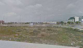 Wohngrundstück in Calle Brújula 45