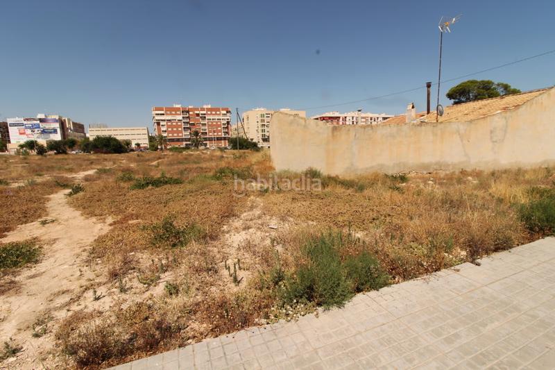 Foto 90114e60-2e2b-48fb-af43-07540b005770. Terreno residencial en carrer formentera del segura 97a en Elche / Elx