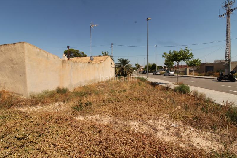 Foto bd550935-826c-495a-b877-f31801c62c73. Terrain résidentiel dans carrer formentera del segura 97a dans Elche / Elx