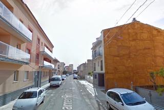 Terreny residencial  Carrer roquetes. Obra parada, lote de 4 pisos.