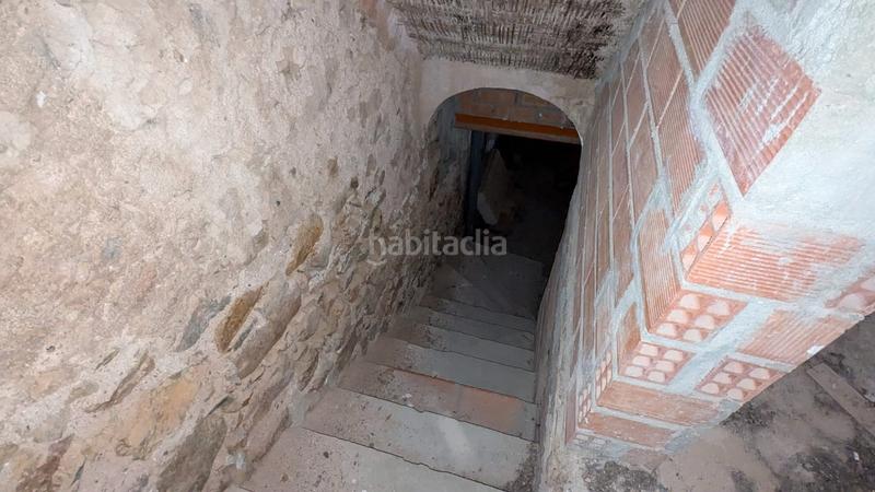 Foto ce76af20-6e66-4dc0-ab29-eb92142cfe2b. Piso  y local en la misma finca en Masroig (El)
