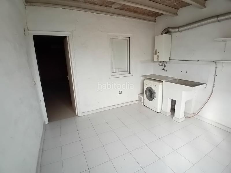 Foto fe4e273c-d9ec-41b3-b6c8-ff4de5d49d98. Casa pareada en Alcanar