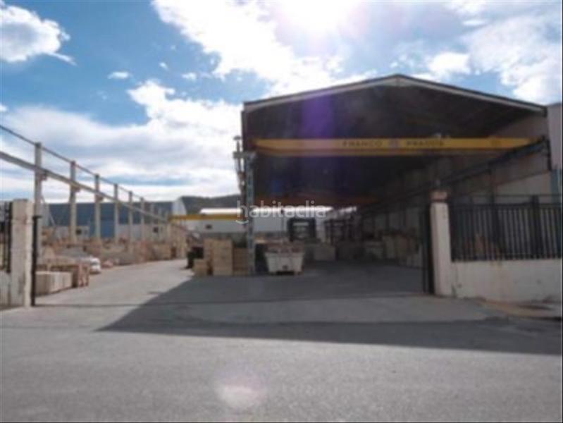 Foto ac88170d-45d5-489b-bb98-61c800552c26. Nave industrial en Macael