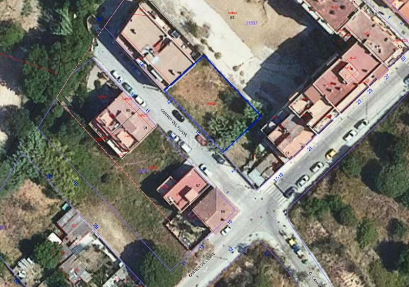Foto b8b98208-328a-48e9-a573-a4697d5153b5. Terreno residenziale in carrer fluvià 12 in Mont Ferrant-Joan Carles I Blanes