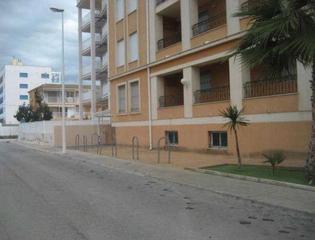 Car parking in Camí Serratelles 11