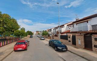 Maison jumelée  Calle clara campoamor. Adosado alquilado